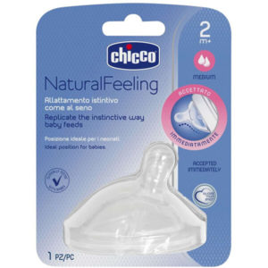 Chicco Natural Feeling közepes folyású ferde etetőcumi 2 hó+ 1db doboz