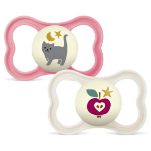 MAM Supreme Night Éjszakai szilikon cumi 16 hó+ 2 db (rózsaszín, fehér)